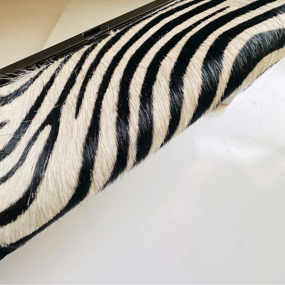 NWOT Nordstrom Patent Leather Zebra Print Large Wallet - Picture 3 of 7